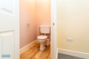 Ensuite- click for photo gallery
